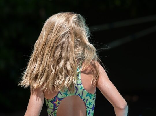 Mielle Organics Rosemary Mint Strengthening Shampoo: Perfekt til at bekæmpe hårtab og hårsår